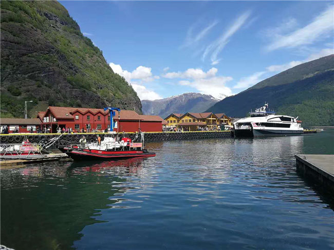 北歐+俄羅斯14日游集錦 挪威伏拉歐姆小鎮(zhèn)、挪威王宮和奧斯陸生命主題公園