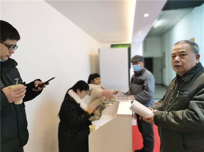 四川中青旅綿陽分社、綿陽市中旅假日旅行社、綿陽自來文化傳播有限公司24H自助售貨服務(wù)盛大開業(yè)