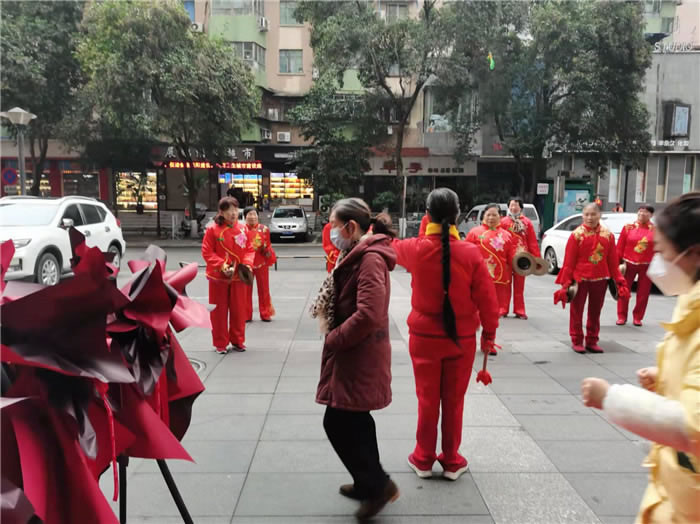 四川中青旅綿陽分社、綿陽市中旅假日旅行社、綿陽自來文化傳播有限公司24H自助售貨服務(wù)盛大開業(yè)