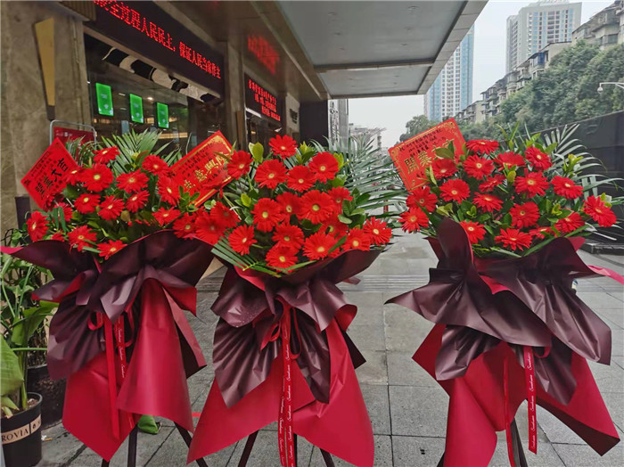 四川中青旅綿陽分社、綿陽市中旅假日旅行社、綿陽自來文化傳播有限公司24H自助售貨服務(wù)盛大開業(yè)